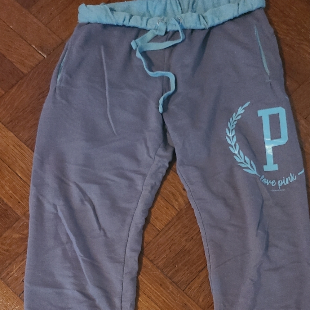 EUC vintage very rare love pink victoris secret cropped  joggers/ sweats